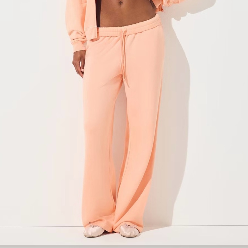 SKIMS French Terry Low Rise Straight Leg‎ Pants in Cantaloupe NWT Size XS, S, M